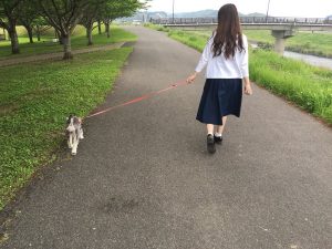 女性